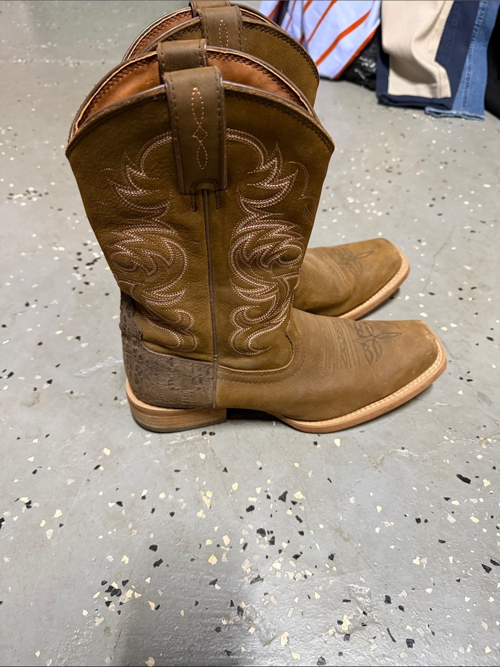 Justin Boots Men's Tan/Brown Western Pull-On Cowboy Boots